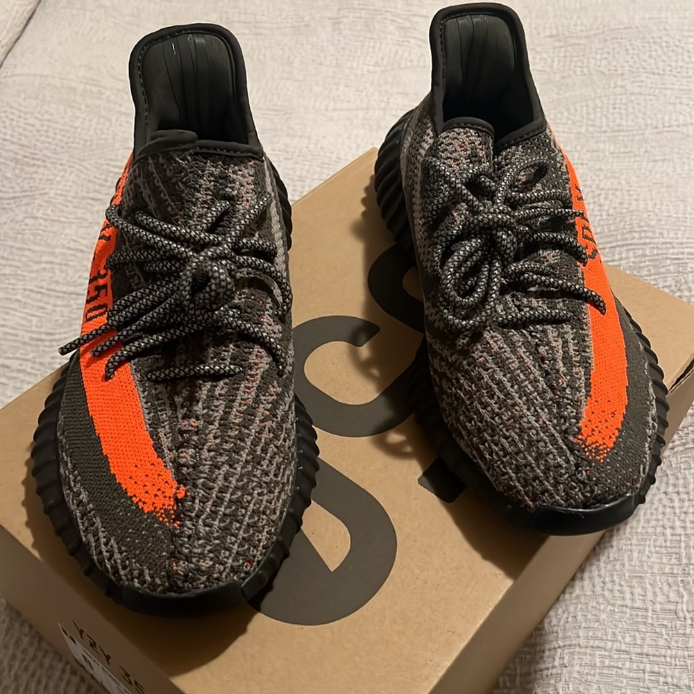 Yeezy Boost 350 V2 'Carbon Beluga'
